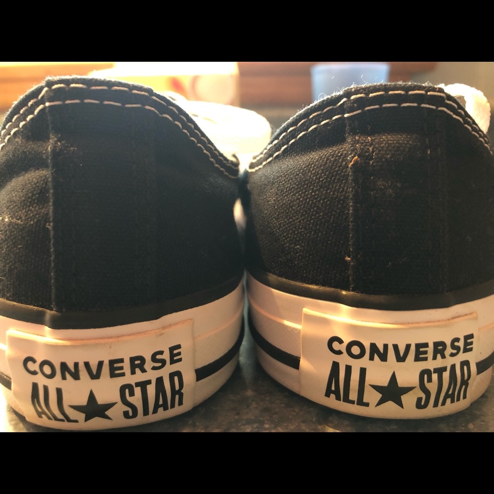 Women’s Black Converse size 6.5